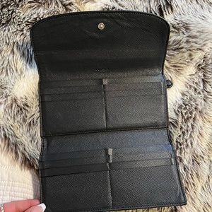 Coach Wallet. Great condition with lots of space